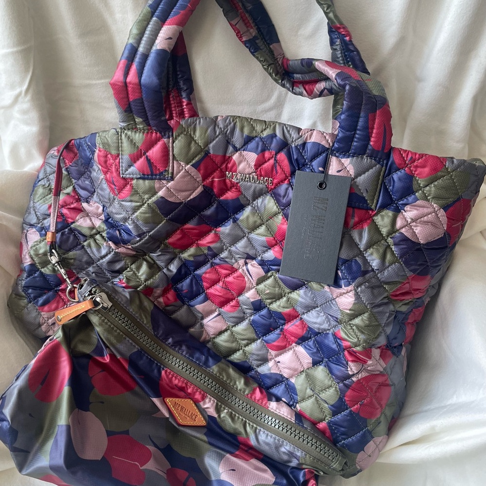 NWT MZ WALLACE Medium Metro Tote Leaf
Print Quilted Bag